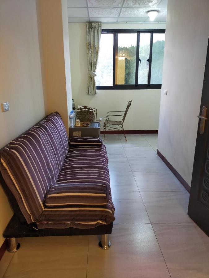 Bole Leisure Hotel Yuchi Buitenkant foto